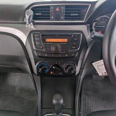 Suzuki Caiz 1.2GL Auto เบนซิน ปี 2017 รถเก๋งมือสอง เจ๊คำปุ่นยูสคาร์ รถมือสอง ราคาถูก ฟรีดาวน์ รับประกันมือสอง