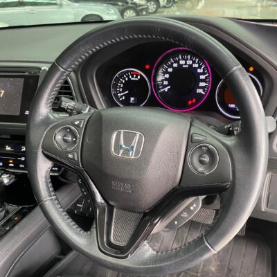 Honda HR-V 1.8EL i-VTEC เบนซิน AT ปี 2014 รถเก๋งมือสอง เจ๊คำปุ่นยูสคาร์ รถมือสอง ราคาถูก ฟรีดาวน์ รับประกันมือสอง