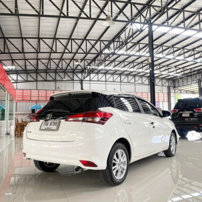 Toyota Yaris 1.2E A/T เบนซิน ปี 2018 รถเก๋งมือสอง เจ๊คำปุ่นยูสคาร์ รถมือสอง ราคาถูก ฟรีดาวน์ รับประกันมือสอง