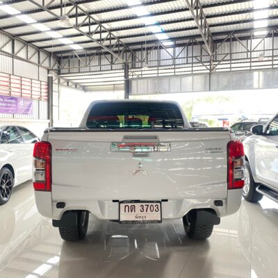 Mitsubishi Triton plus Double cab 2.4 GLX ดีเซล ปี 2018 รถกระบะมือสอง เจ๊คำปุ่นยูสคาร์ รถมือสอง ราคาถูก ฟรีดาวน์ รับประกันมือสอง