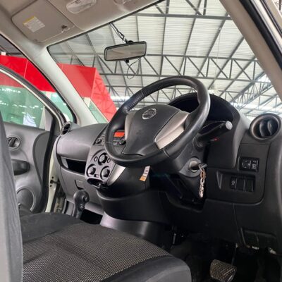 Nissan Almera 1.2 E CVT Auto เบนซิน ปี 2017 รถเก๋งมือสอง เจ๊คำปุ่นยูสคาร์ รถมือสอง ราคาถูก ฟรีดาวน์ รับประกันมือสอง