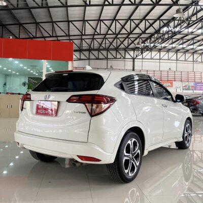 Honda HR-V 1.8 E Limited AT เบนซิน 2016 รถเก๋งมือสอง เจ๊คำปุ่นยูสคาร์ รถมือสอง ราคาถูก ฟรีดาวน์ รับประกันมือสอง