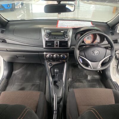 Toyota Yaris 1.2 J Auto เบนซิน ปี 2016 รถเก๋งมือสอง เจ๊คำปุ่นยูสคาร์ รถมือสอง ราคาถูก ฟรีดาวน์ รับประกันมือสอง