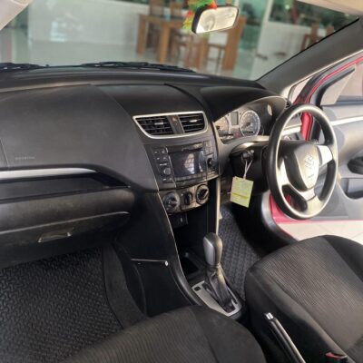 Suzuki Swift 1.2 GL Auto เบนซิน ปี 2015 รถเก๋งมือสอง เจ๊คำปุ่นยูสคาร์ รถมือสอง ราคาถูก ฟรีดาวน์ รับประกันมือสอง