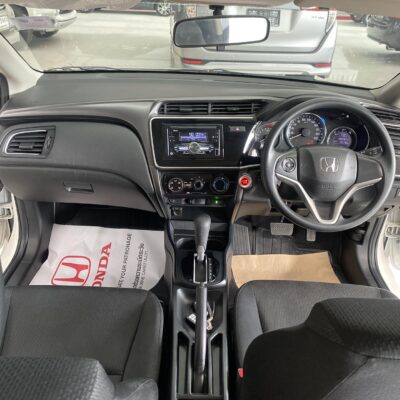 Honda City 1.5 V i-VTEC AT เบนซิน ปี 2019 รถเก๋งมือสอง เจ๊คำปุ่นยูสคาร์ รถมือสอง ราคาถูก ฟรีดาวน์ รับประกันมือสอง