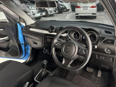 Suzuki Swift 1.2 GLX CVT AT 2018 รถเก๋งมือสอง เจ๊คำปุ่นยูสคาร์ รถมือสอง ราคาถูก ฟรีดาวน์ รับประกันมือสอง
