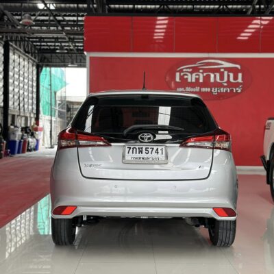 Toyota Yaris 1.2 E CVT Auto เบนซิน ปี 2018 รถเก๋งมือสอง เจ๊คำปุ่นยูสคาร์ รถมือสอง ราคาถูก ฟรีดาวน์ รับประกันมือสอง