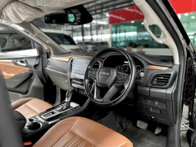 Isuzu Mu-x 3.0 ULTIMATE AT 2WD ดีเซล ปี 2021 รถsuvมือสอง เจ๊คำปุ่นยูสคาร์ รถมือสอง ราคาถูก ฟรีดาวน์ รับประกันมือสอง