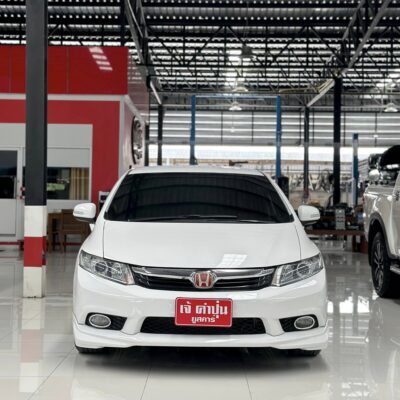 Honda Civic FB 1.8 E Navi i-VTEC AT 2012 รถเก๋งมือสอง เจ๊คำปุ่นยูสคาร์ รถมือสอง ราคาถูก ฟรีดาวน์ รับประกันมือสอง