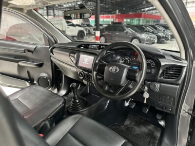 Toyota Revo 2.8 Entry MT ปี 2022 รถตอนเดียวมือสอง เจ๊คำปุ่นยูสคาร์ รถมือสองชลบุรี ระยอง จันทบุรี สมุทรปราการ