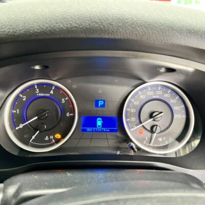 Toyota Hilux Revo Prerunner 2.4 E Double cab AT 2018 รถกระบะมือสอง เจ๊คำปุ่นยูสคาร์ รถมือสอง ราคาถูก ฟรีดาวน์ รับประกันมือสอง