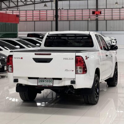Toyota Revo Z-Edition 2.4 J Plus MT Smart Cab ปี 2020 รถกระบะมือสอง เจ๊คำปุ่นยูสคาร์ รถมือสองชลบุรี ระยอง จันทบุรี สมุทรปราการ