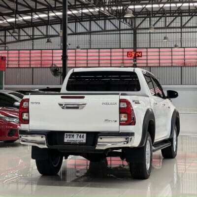 Toyota Hilux Revo 2.4 Prerunner Mid AT 2022 รถกระบะมือสอง เจ๊คำปุ่นยูสคาร์ รถมือสองชลบุรี ระยอง จันทบุรี สมุทรปราการ