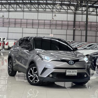 Toyota C-HR 1.8 HV Mid ปี 2020 รถเก๋งมือสอง เจ๊คำปุ่นยูสคาร์ รถมือสองชลบุรี ระยอง จันทบุรี สมุทรปราการ