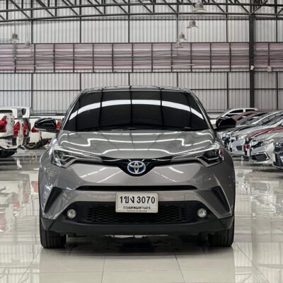 Toyota C-HR 1.8 HV Mid ปี 2020 รถเก๋งมือสอง เจ๊คำปุ่นยูสคาร์ รถมือสองชลบุรี ระยอง จันทบุรี สมุทรปราการ