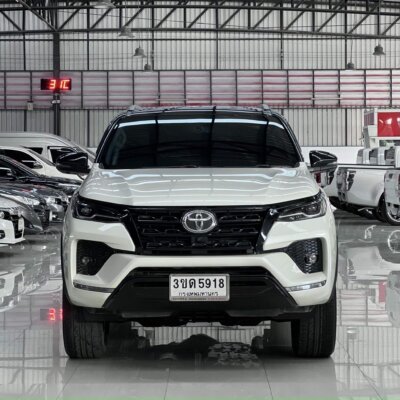 Toyota Fortuner Commander 2.4 V 2WD AT ปี 2021 รถSuvมือสอง เจ๊คำปุ่นยูสคาร์ รถมือสองชลบุรี ระยอง จันทบุรี สมุทรปราการ