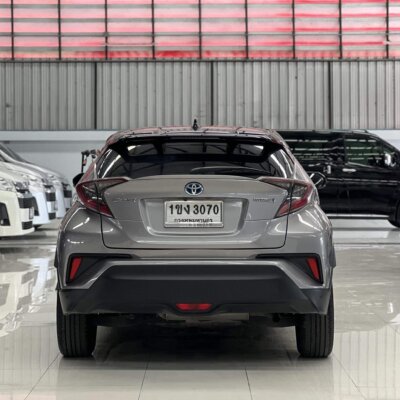 Toyota C-HR 1.8 HV Mid ปี 2020 รถเก๋งมือสอง เจ๊คำปุ่นยูสคาร์ รถมือสองชลบุรี ระยอง จันทบุรี สมุทรปราการ