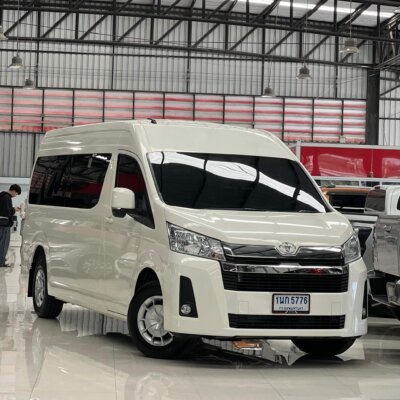 Toyota Commuter 2.8 D4D AT ดีเซล ปี 2020 รถตู้มือสอง เจ๊คำปุ่นยูสคาร์ รถมือสองชลบุรี ระยอง จันทบุรี สมุทรปราการ