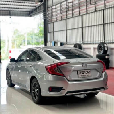 Honda Civic FC 1.8 EL CVT AT 2019 รถเก๋งมือสอง เจ๊คำปุ่นยูสคาร์ รถมือสองชลบุรี ระยอง จันทบุรี สมุทรปราการ
