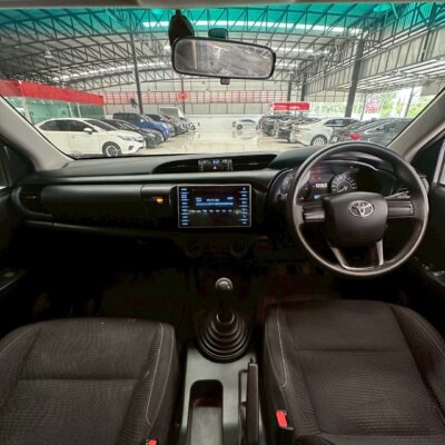 Toyota Revo Z-Edition 2.4 J Plus AT Smart Cab ปี 2019 รถกระบะมือสอง เจ๊คำปุ่นยูสคาร์ รถมือสองชลบุรี ระยอง จันทบุรี สมุทรปราการ