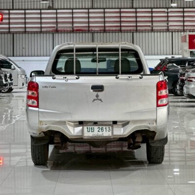 Mitsubishi Triton Single cab 2.5 GL ดีเซล ปี 2018 รถตอนเดียวมือสอง เจ๊คำปุ่นยูสคาร์ รถมือสองชลบุรี ระยอง จันทบุรี สมุทรปราการ