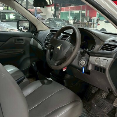 Mitsubishi Triton Single cab 2.5 GL ดีเซล ปี 2018 รถตอนเดียวมือสอง เจ๊คำปุ่นยูสคาร์ รถมือสองชลบุรี ระยอง จันทบุรี สมุทรปราการ