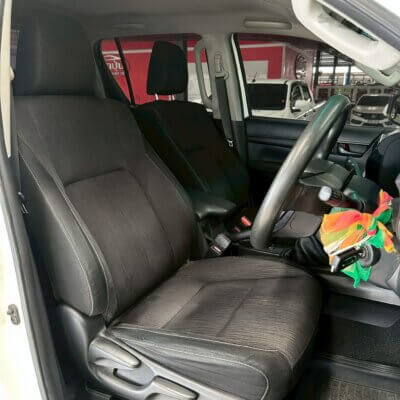 Toyota Revo Double cab 2.4 E MT Prerunner ปี 2018 รถกระบะมือสอง เจ๊คำปุ่นยูสคาร์ รถมือสองชลบุรี ระยอง จันทบุรี สมุทรปราการ