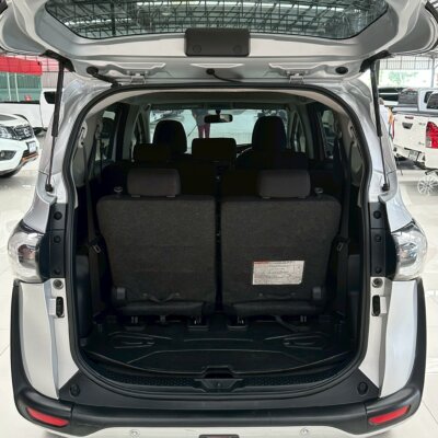 Toyota Sienta 1.5 G เบนซิน ปี 2018 รถsuvมือสอง เจ๊คำปุ่นยูสคาร์ รถมือสองชลบุรี ระยอง จันทบุรี สมุทรปราการ