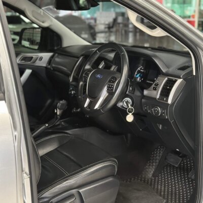 Ford Ranger Hi-Rider 2.2 Double cab XLT AT ดีเซล ปี 2019 รถกระบะมือสอง เจ๊คำปุ่นยูสคาร์ รถมือสองชลบุรี ระยอง จันทบุรี สมุทรปราการ